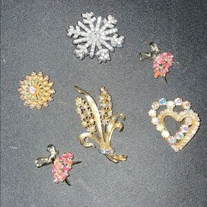 Elegant Vintage Brooch Lot